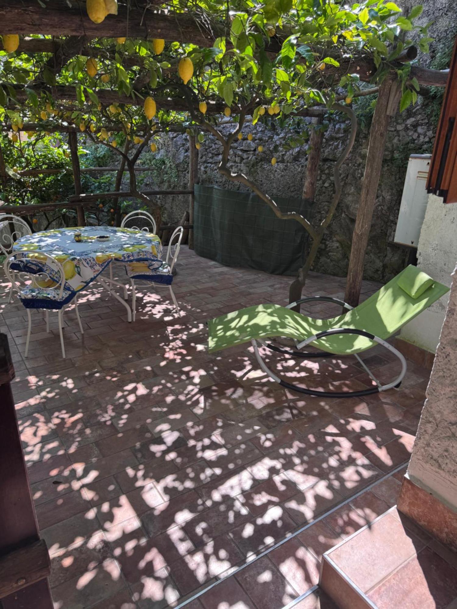 Apartamento Il Limoneto Di Teresa Amalfi Coast Maiori Exterior foto